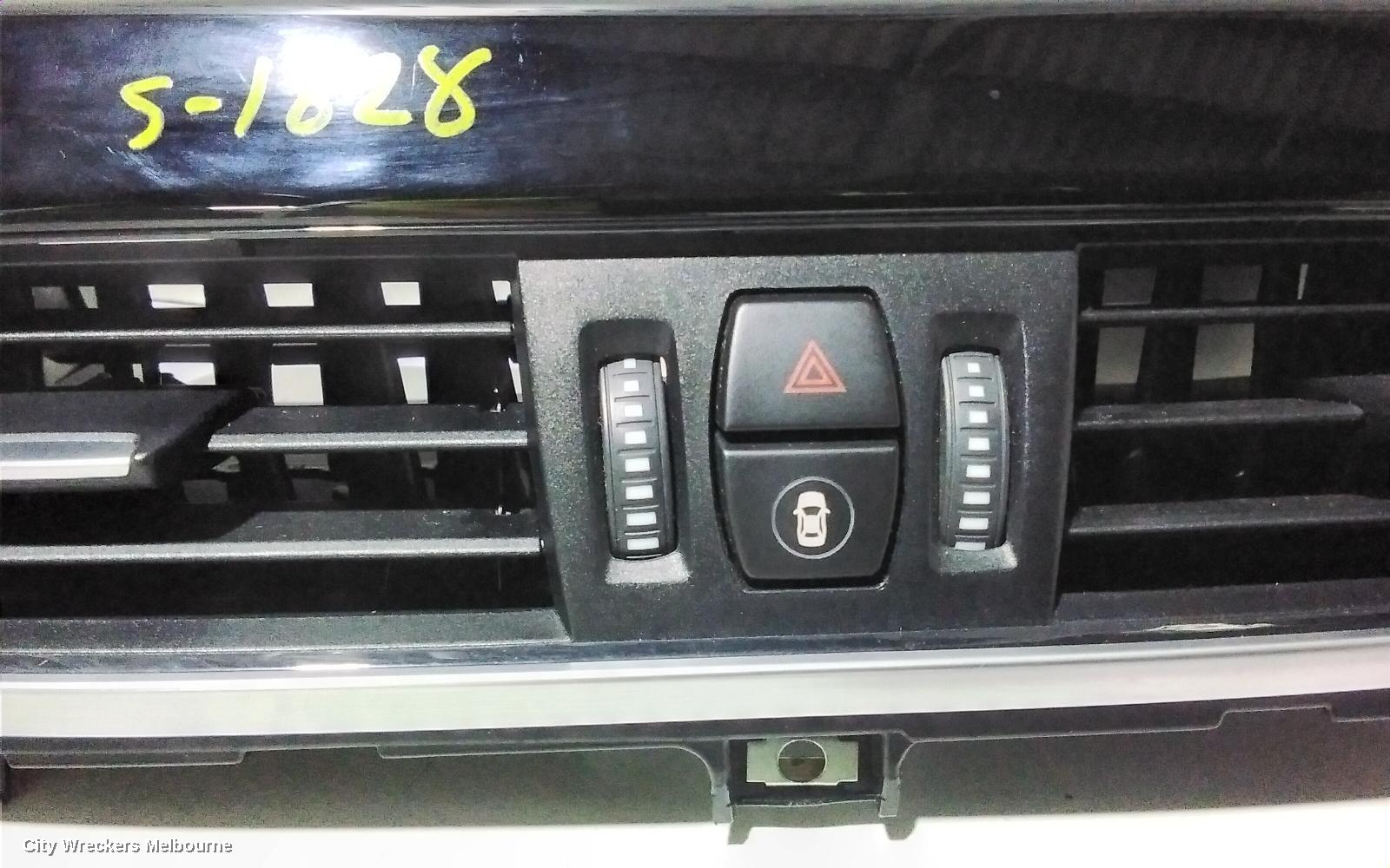 BMW X1, F48, 08/2015 - 06/2022, CENTER AIRVENT WITH TRIM: 82785