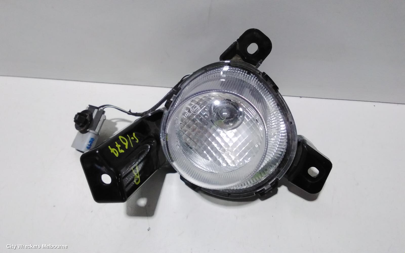 KIA RIO RIGHT INDICATOR/FOG/SIDE, BUMPER FOGLAMP, YB, PROJECTOR TYPE, 12/2016 ONWARDS