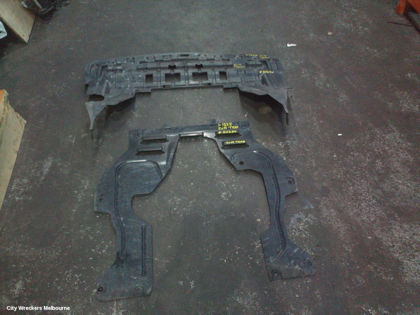 HOLDEN TRAX LOWER ENGINE SPLASH TRAY, TJ SERIES, MAIN ENGINE UNDERTRAY, 08/2013 - 12/2020