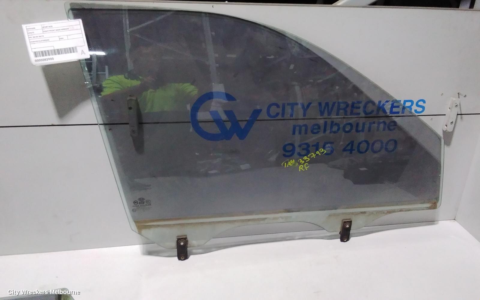 KIA SPORTAGE RIGHT FRONT DOOR WINDOW, KM, 05/2005 - 06/2010
