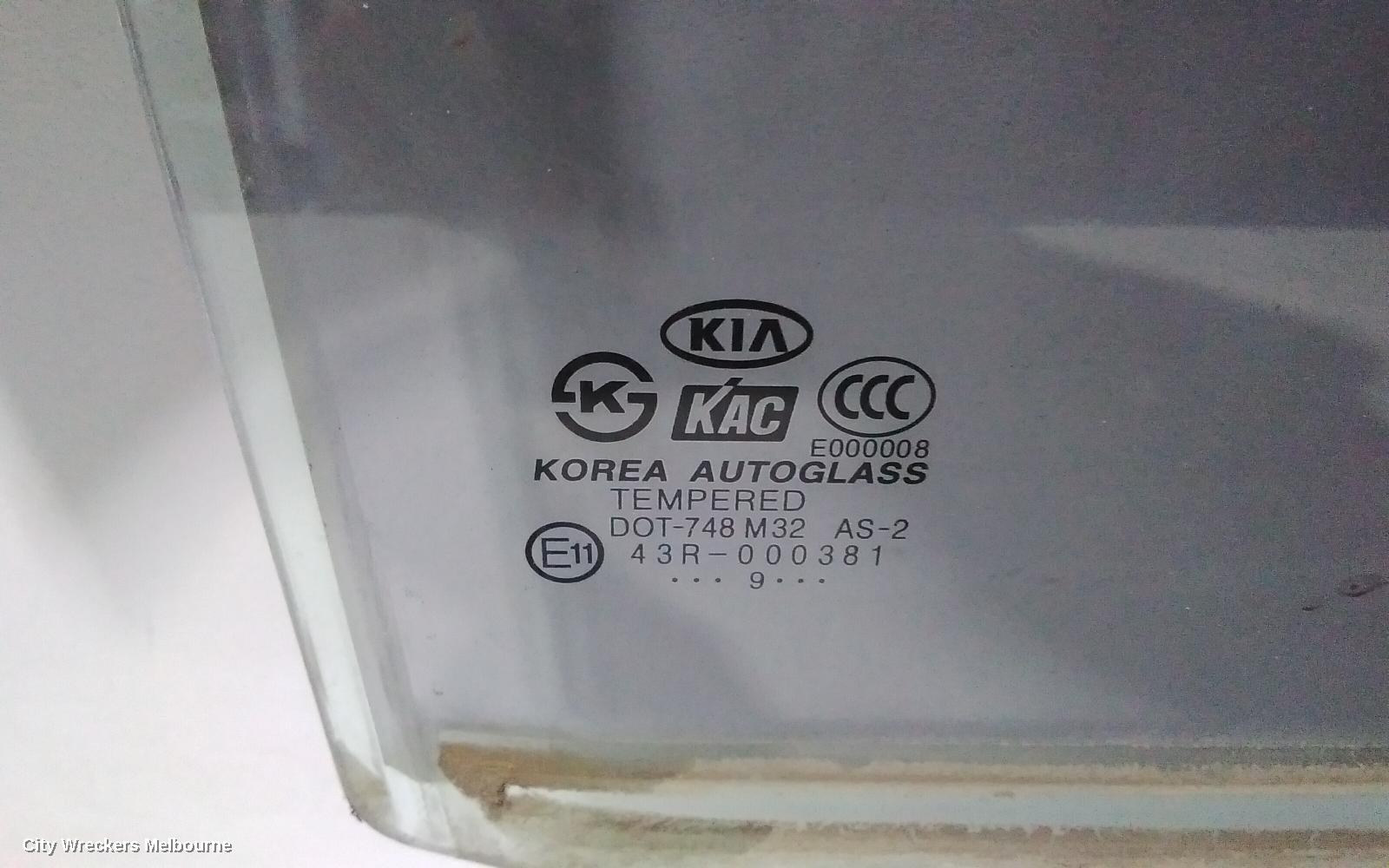 KIA SPORTAGE RIGHT REAR DOOR WINDOW, KM, 05/2005 - 06/2010