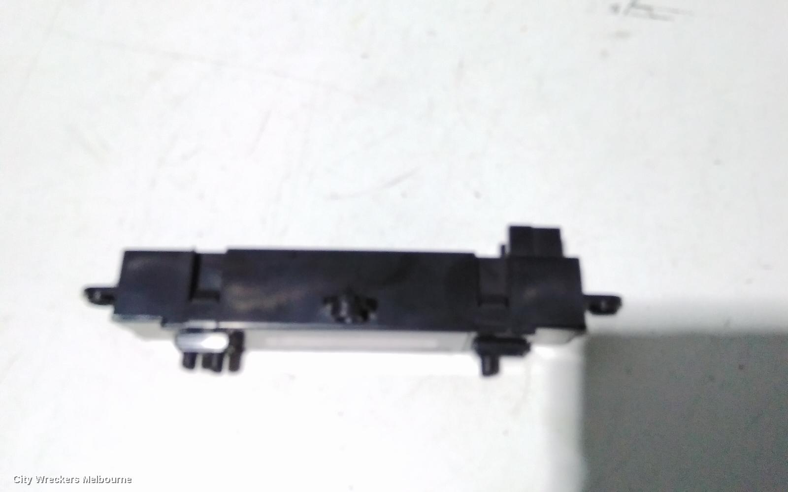 HYUNDAI ILOAD/IMAX CLOCK, TQ, 11/2007 - 03/2021
