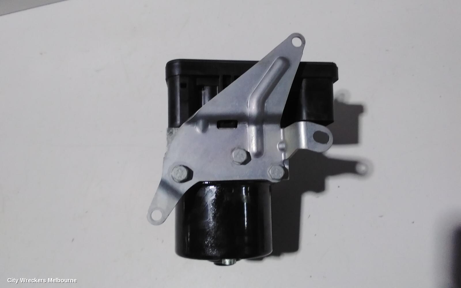 BMW 3 SERIES ABS PUMP/MODULATOR, E90, SEDAN, ON MODULE P/N 34512460468, 03/2005 - 01/2012