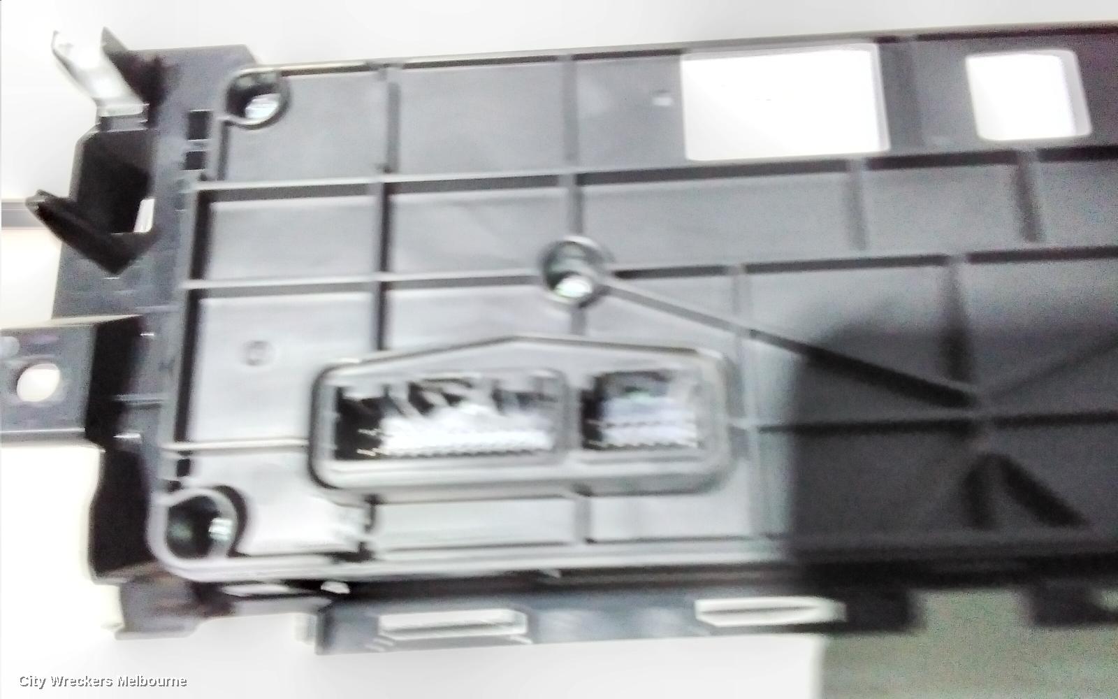 MAZDA CX9 HEATER/AC CONTROLS, FRONT, THREE ZONE CLIMATE CONTROL, HEATED SEAT TYPE, TC, AZAMI TC/TOURING/GT/GT SP, 07/2016 ONWARDS