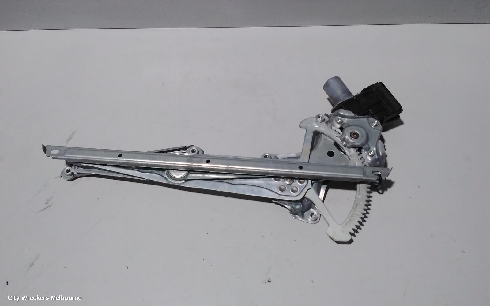 TOYOTA C-HR RIGHT FRONT WINDOW REG/MOTOR, DOOR REG ASSY (REG AND MOTOR), GEN 1, 12/2016 ONWARDS