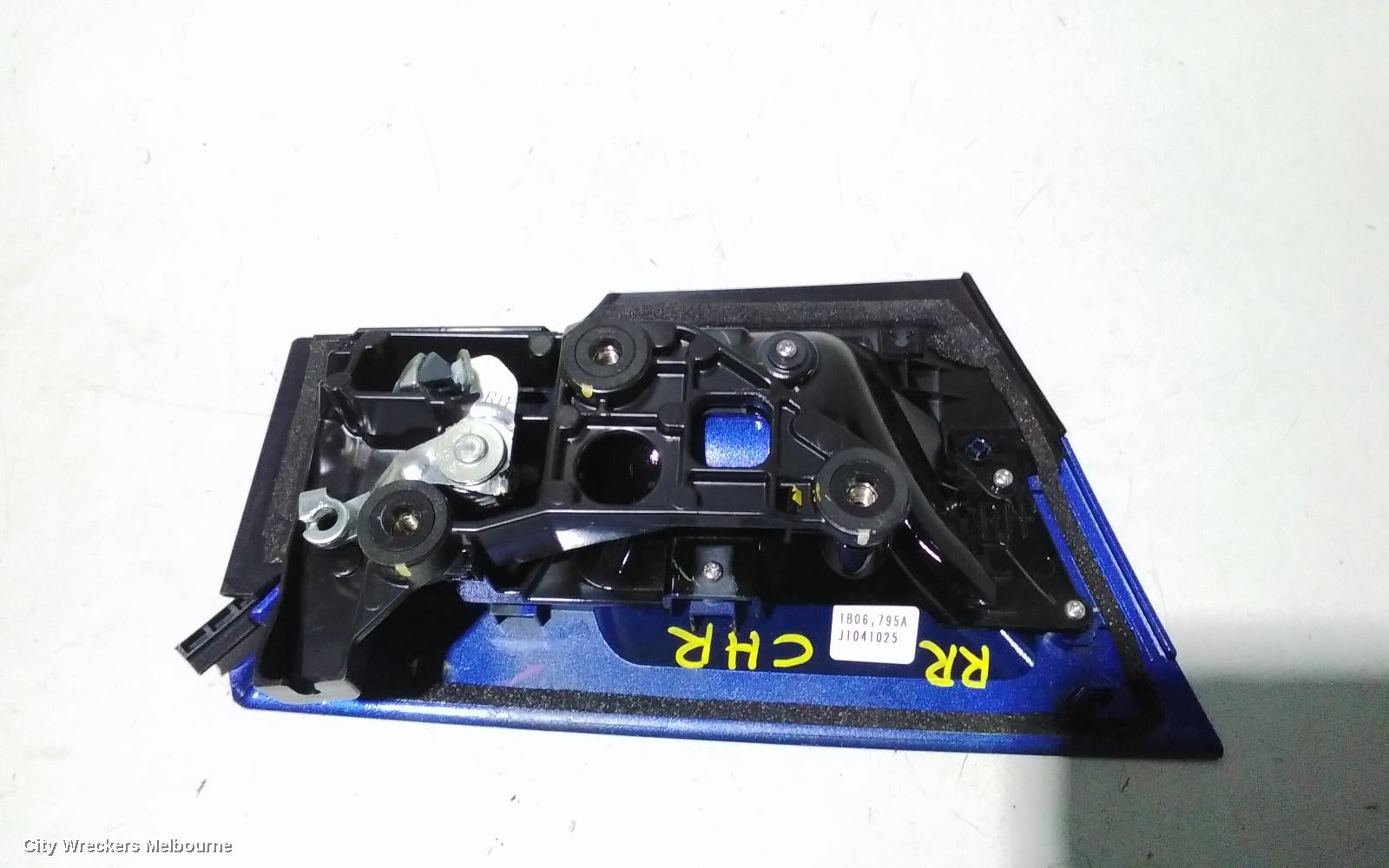 TOYOTA C-HR DOOR HANDLE, GEN 1, 12/2016 - 09/2023