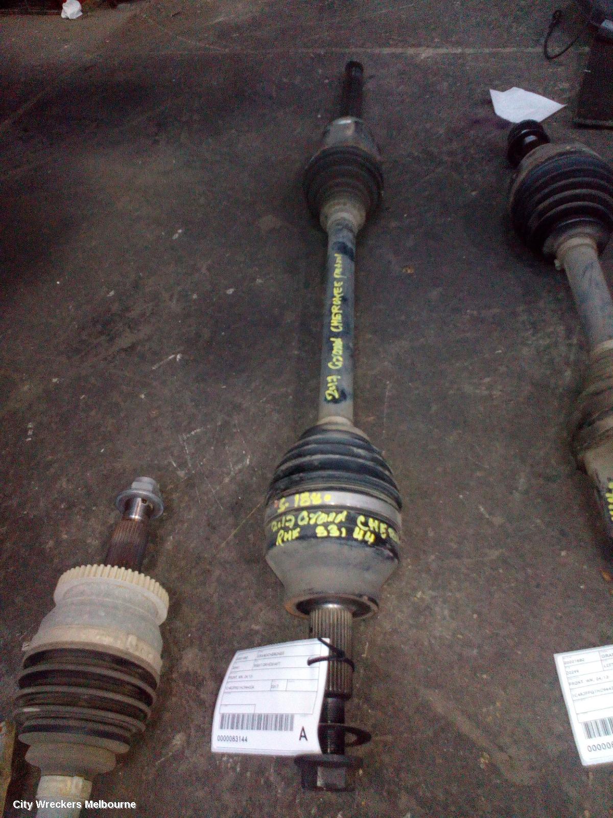 JEEP GRANDCHEROKEE RIGHT DRIVESHAFT, FRONT, WK, PETROL, 04/2013 ONWARDS
