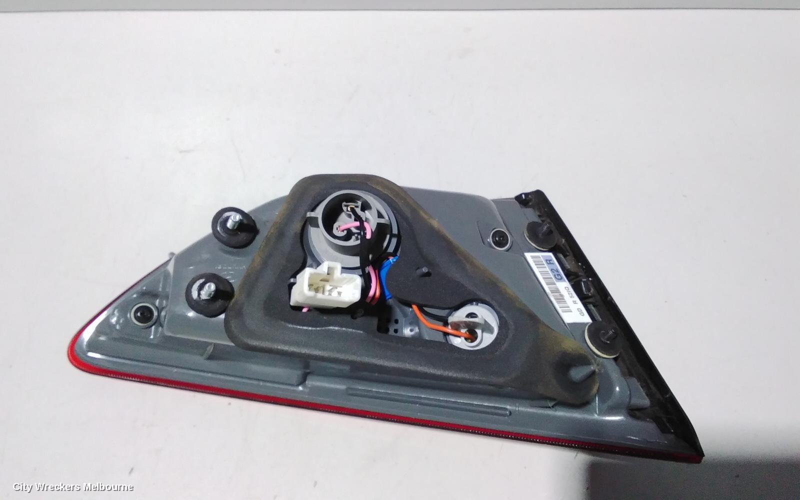 HYUNDAI I30 REAR GARNISH, TAILGATE LAMP (RH SIDE), GD, 3DR/5DR HATCH, 03/2012 - 02/2017