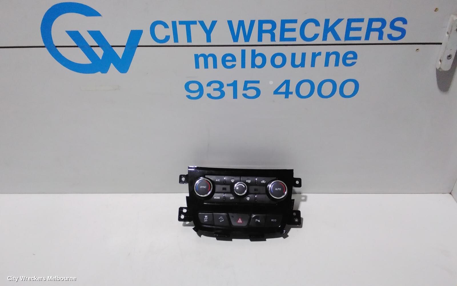 HOLDEN CAPTIVA HEATER/AC CONTROLS, DUAL ZONE CLIMATE CONTROL TYPE, W/ PARK ASSIST BUTTON TYPE, CG, 01/2014 - 06/2018