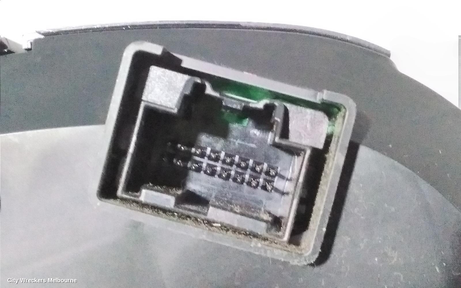 HOLDEN CAPTIVA INSTRUMENT CLUSTER, INSTRUMENT CLUSTER, PETROL, 3.0, CG, 12/2013 - 06/2018