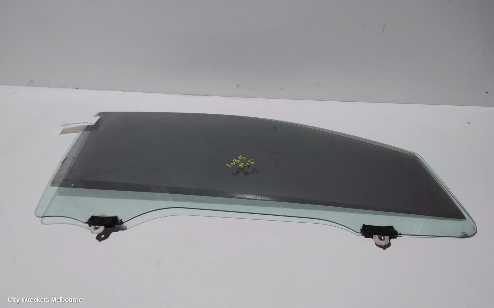 PEUGEOT 4008 RIGHT FRONT DOOR WINDOW, 05/2012 - 12/2017
