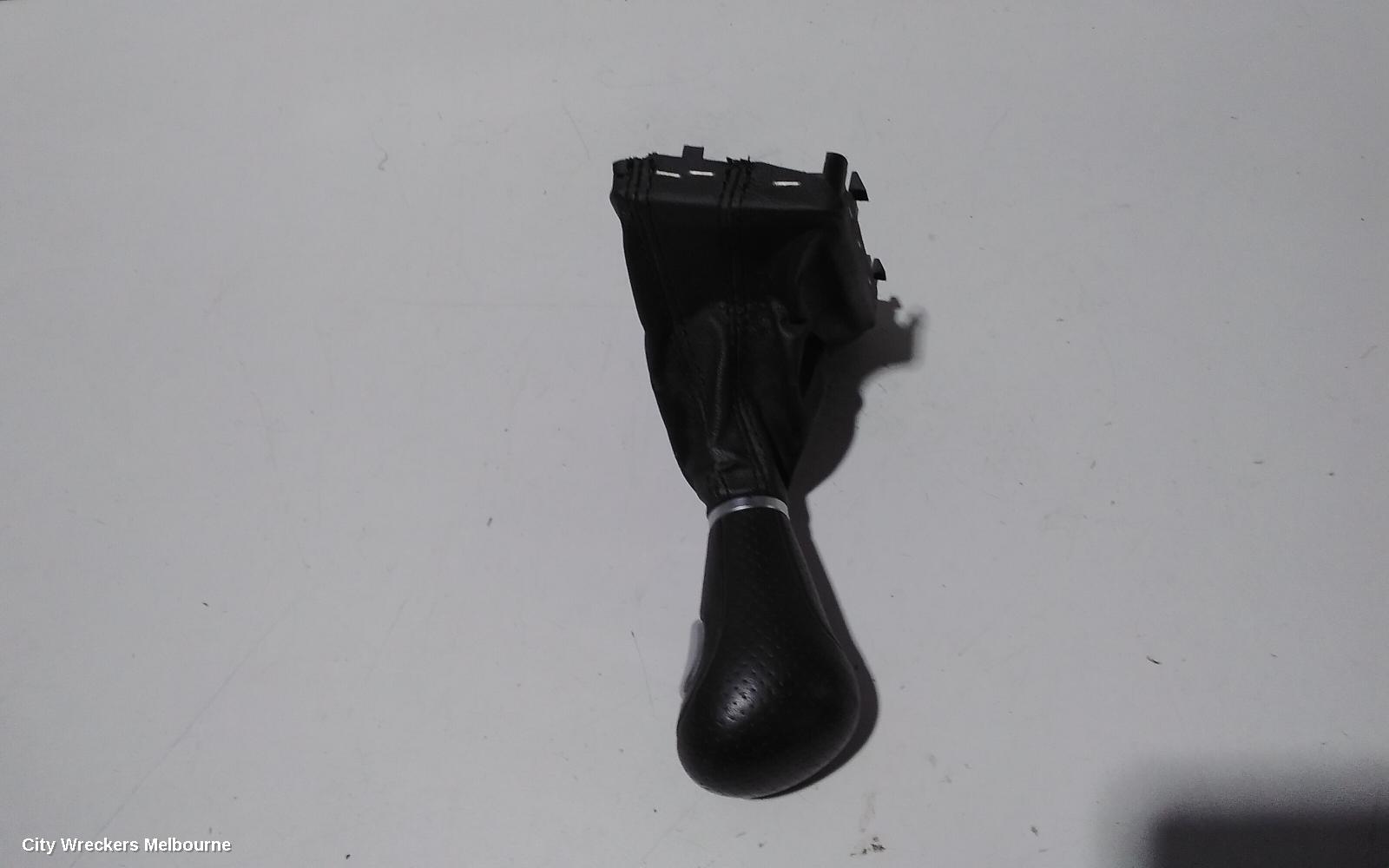 AUDI Q5, 8R, 12/2008 - 01/2017, GEAR KNOB + LEATHER SURROUND: 83325