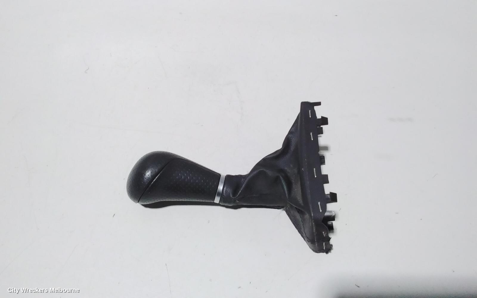 AUDI Q5, 8R, 12/2008 - 01/2017, GEAR KNOB + LEATHER SURROUND: 83325