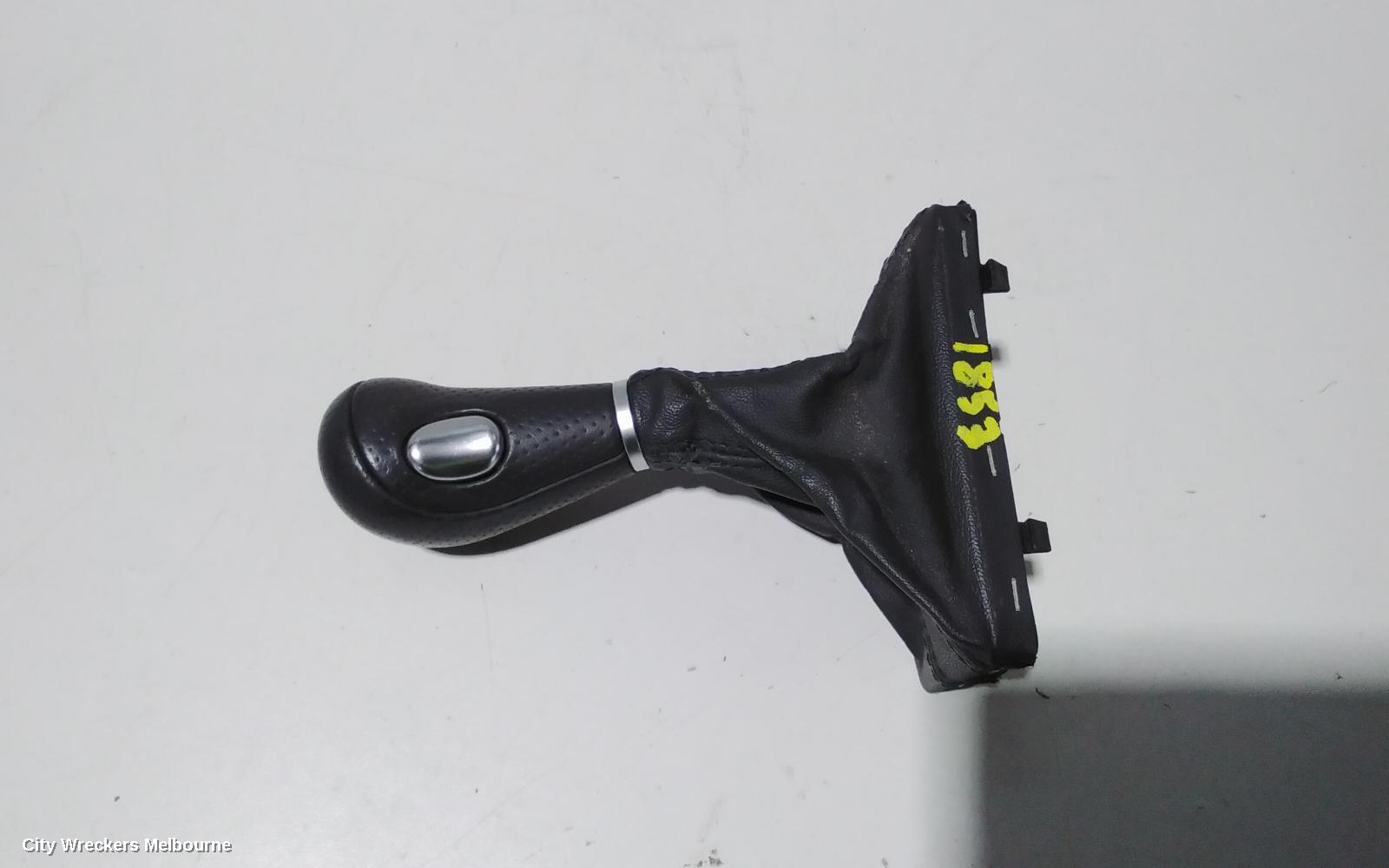 AUDI Q5, 8R, 12/2008 - 01/2017, GEAR KNOB + LEATHER SURROUND: 83325