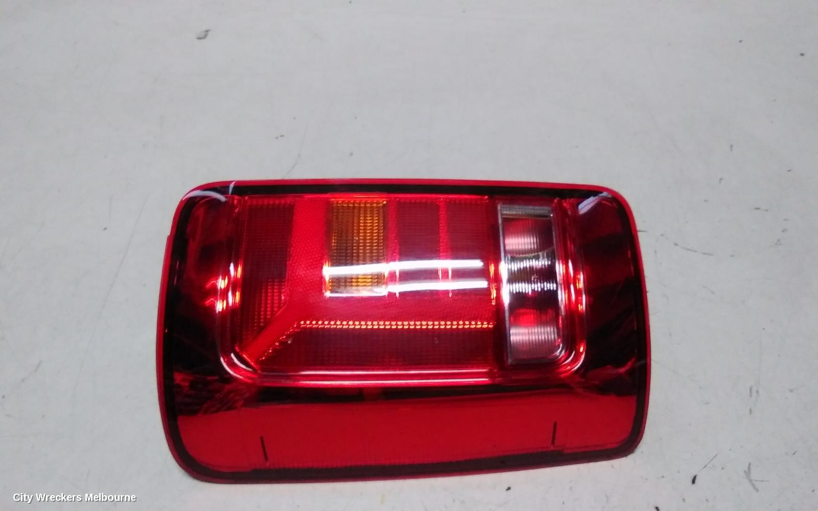 VOLKSWAGEN CADDY RIGHT TAILLIGHT, 2KN, BARN DOOR TYPE, 07/2015 - 02/2021