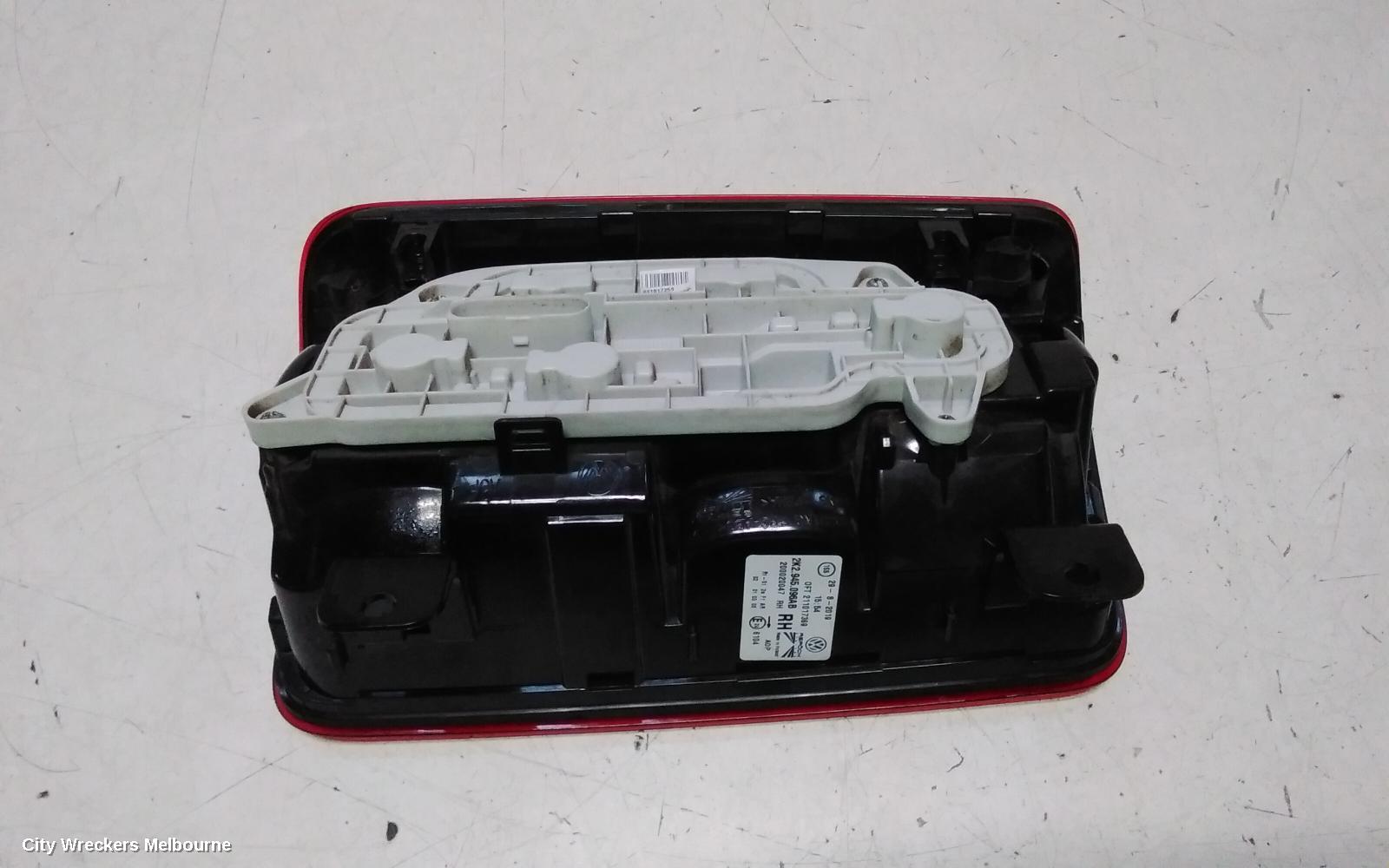 VOLKSWAGEN CADDY RIGHT TAILLIGHT, 2KN, BARN DOOR TYPE, 07/2015 - 02/2021