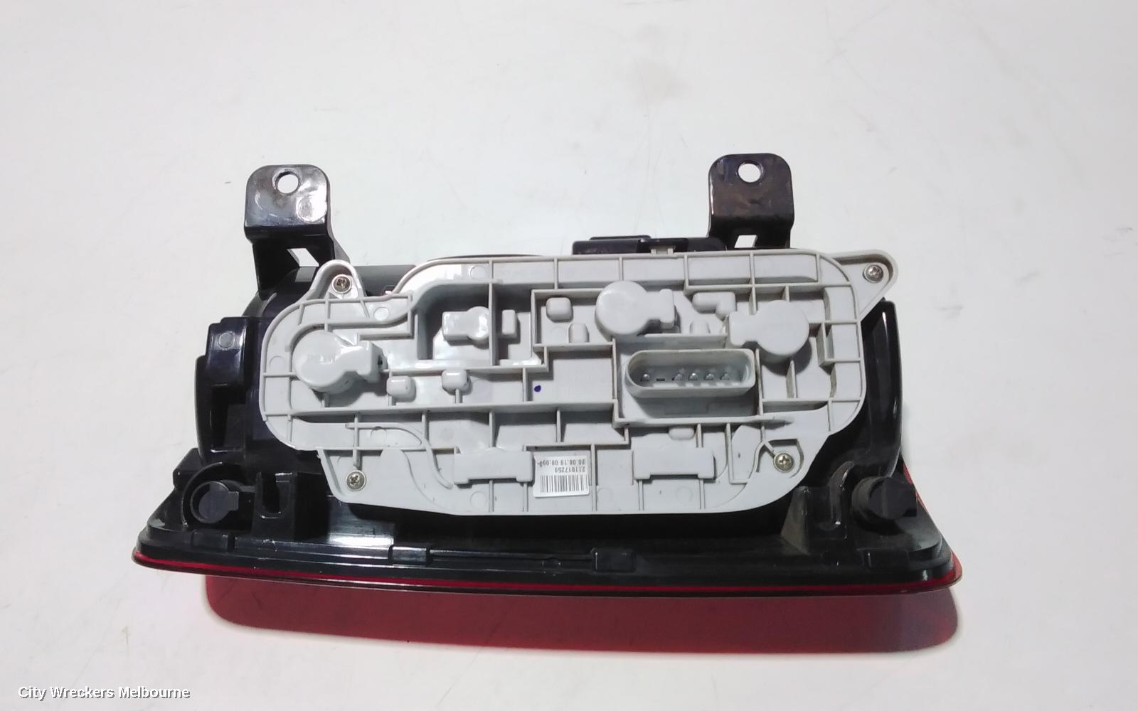 VOLKSWAGEN CADDY RIGHT TAILLIGHT, 2KN, BARN DOOR TYPE, 07/2015 - 02/2021
