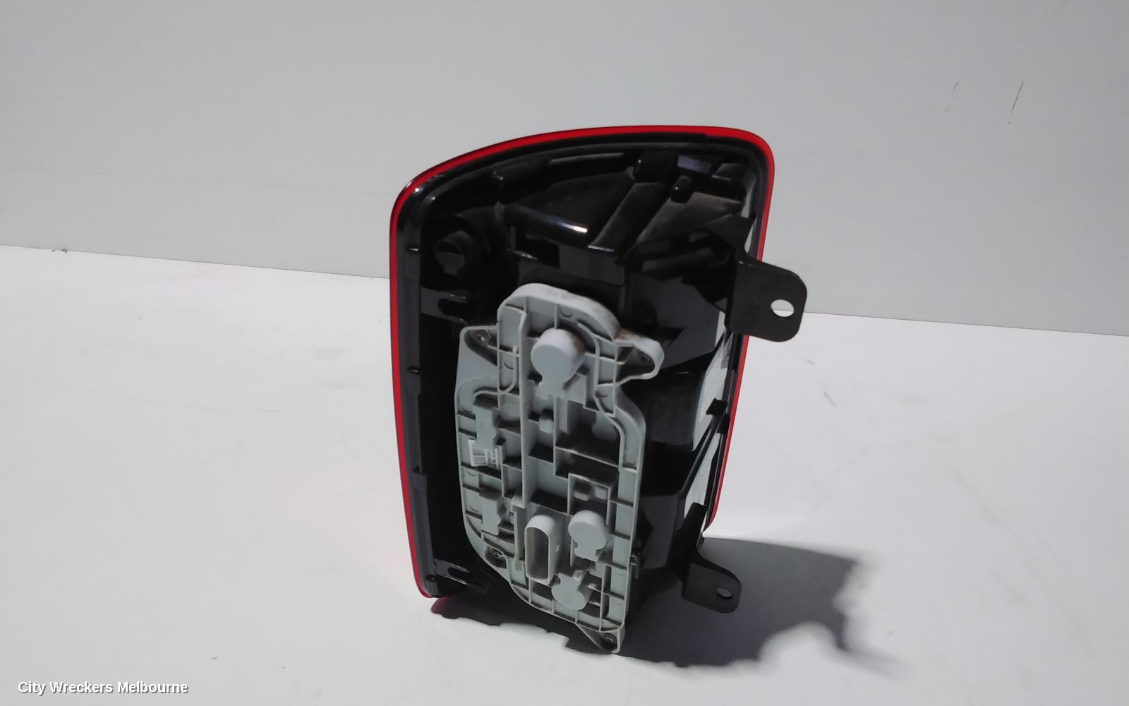 VOLKSWAGEN CADDY RIGHT TAILLIGHT, 2KN, BARN DOOR TYPE, 07/2015 - 02/2021