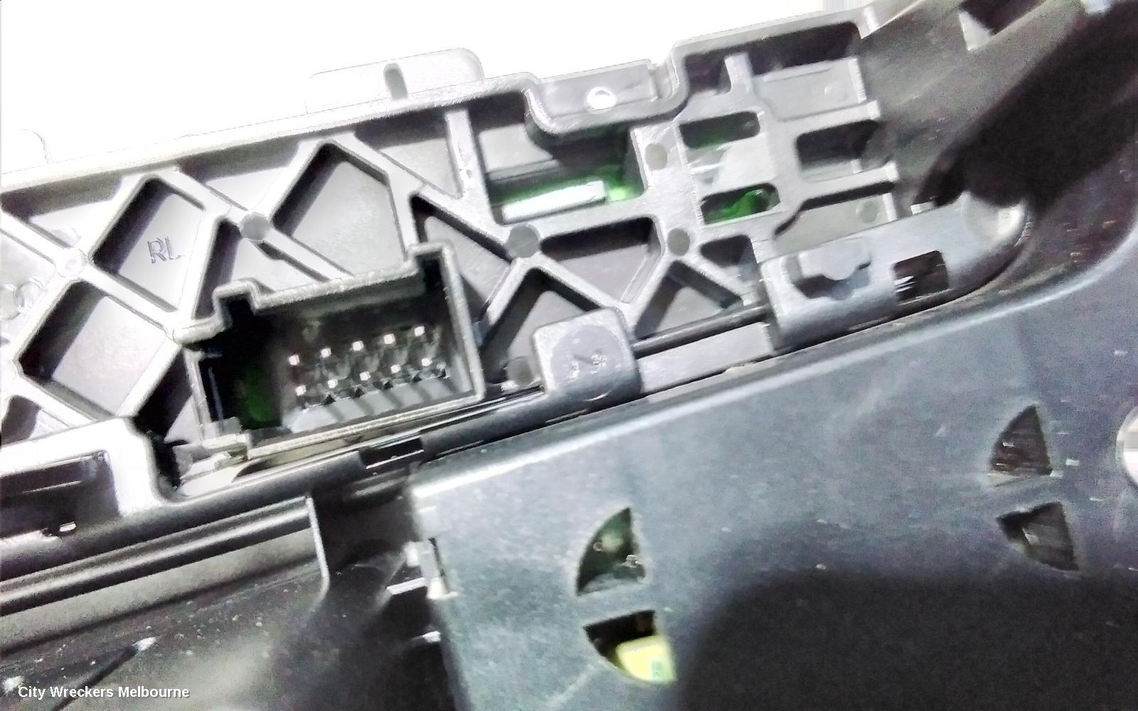 AUDI Q5 RADIO/CD/DVD/SAT/TV, RADIO/MULTIMEDIA CONTROL UNIT, 8R, W/ ACTIVE SPEAKER TYPE (P/N 4G0035056), 05/2010 - 11/2011