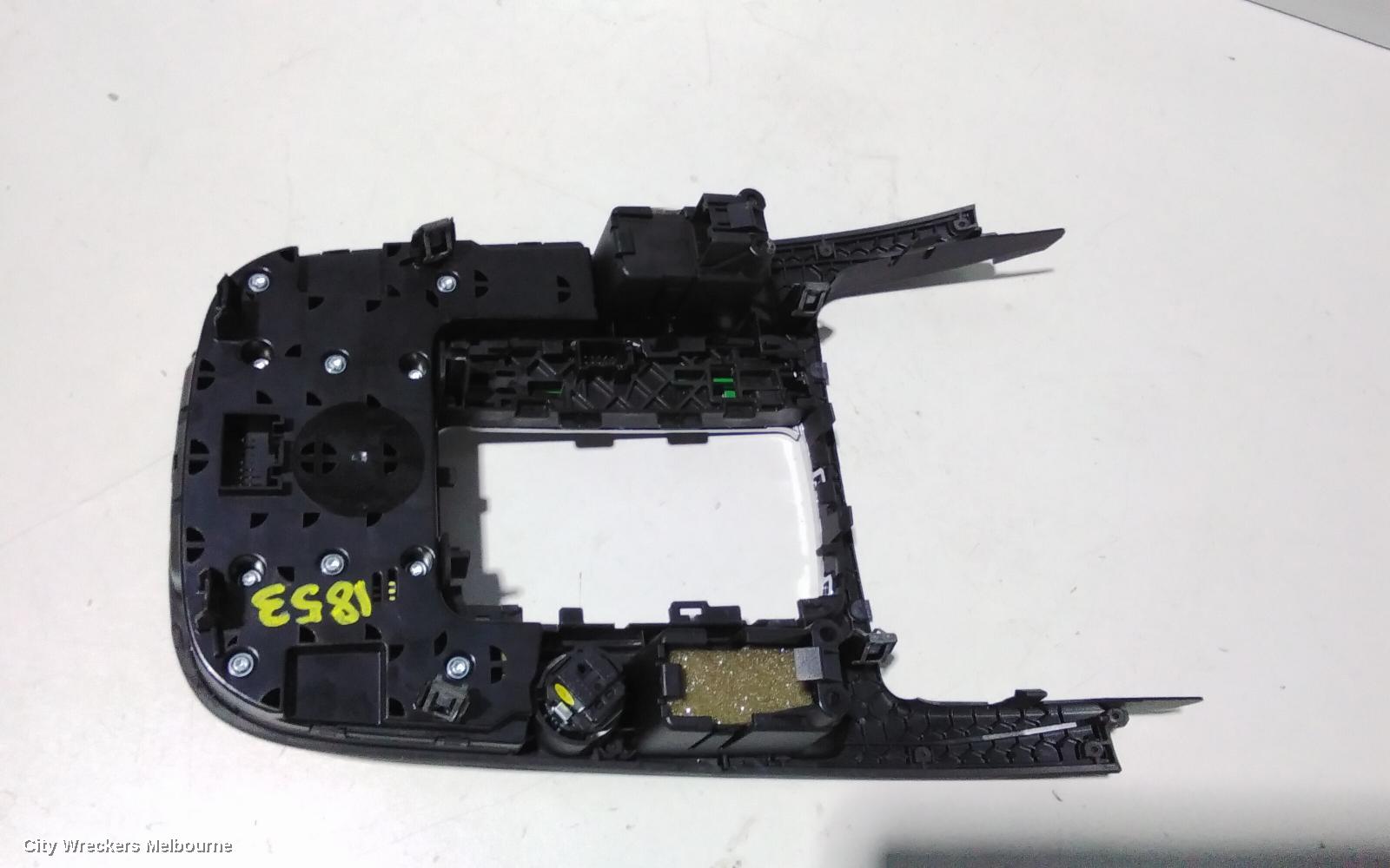 AUDI Q5 RADIO/CD/DVD/SAT/TV, RADIO/MULTIMEDIA CONTROL UNIT, 8R, W/ ACTIVE SPEAKER TYPE (P/N 4G0035056), 05/2010 - 11/2011
