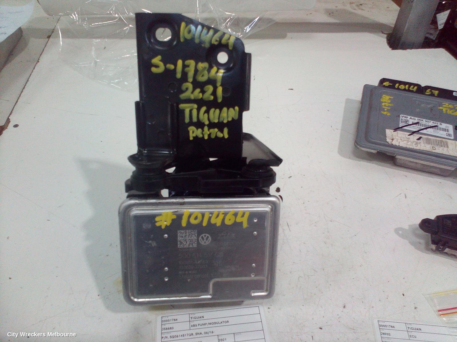 VOLKSWAGEN TIGUAN ABS PUMP/MODULATOR, P/N, 5Q0614517GB, 5NA, 06/2016 ONWARDS