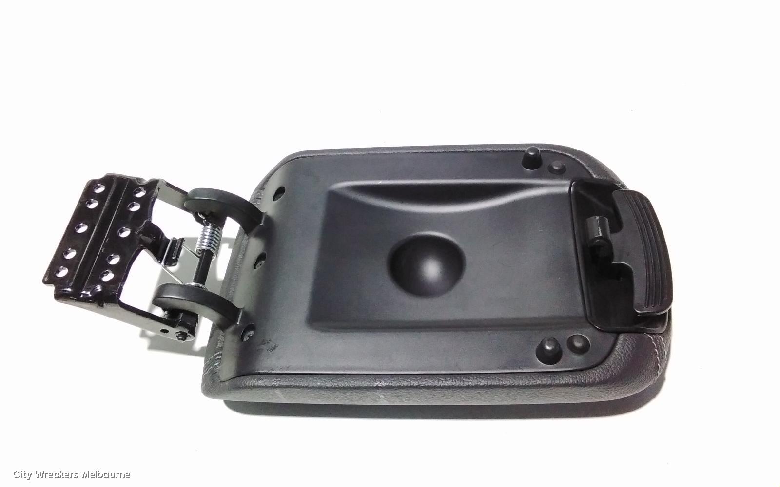 HYUNDAI I30 CONSOLE, PD, HATCH, 03/2017 ONWARDS