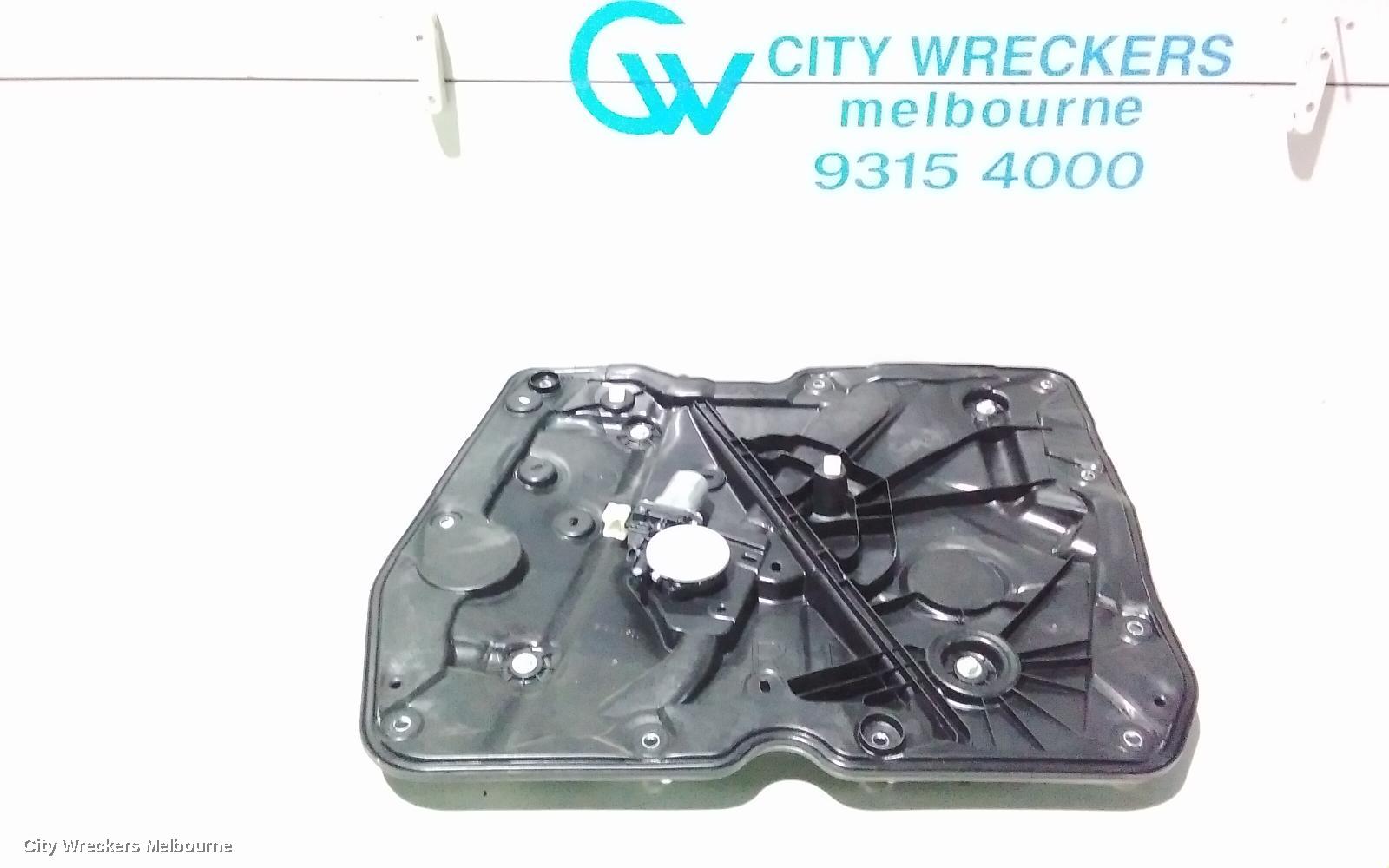 NISSAN MURANO RIGHT FRONT WINDOW REG/MOTOR, Z51, 12/2008 - 12/2014