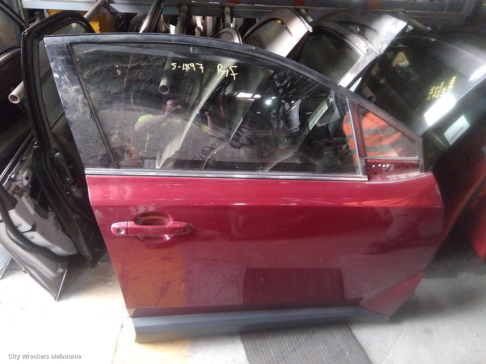 TOYOTA C-HR RIGHT FRONT DOOR, GEN 1, 12/2016 - 09/2023