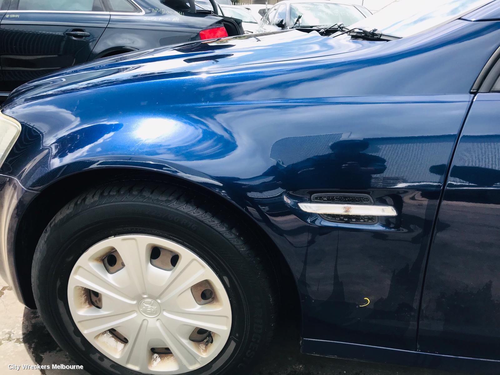 HOLDEN COMMODORE BOOTLID/TAILGATE, BOOTLID, VE, CALAIS, HIGH MOUNT SPOILERED, NON CHROME HANDLE TYPE, 08/2006 - 08/2010