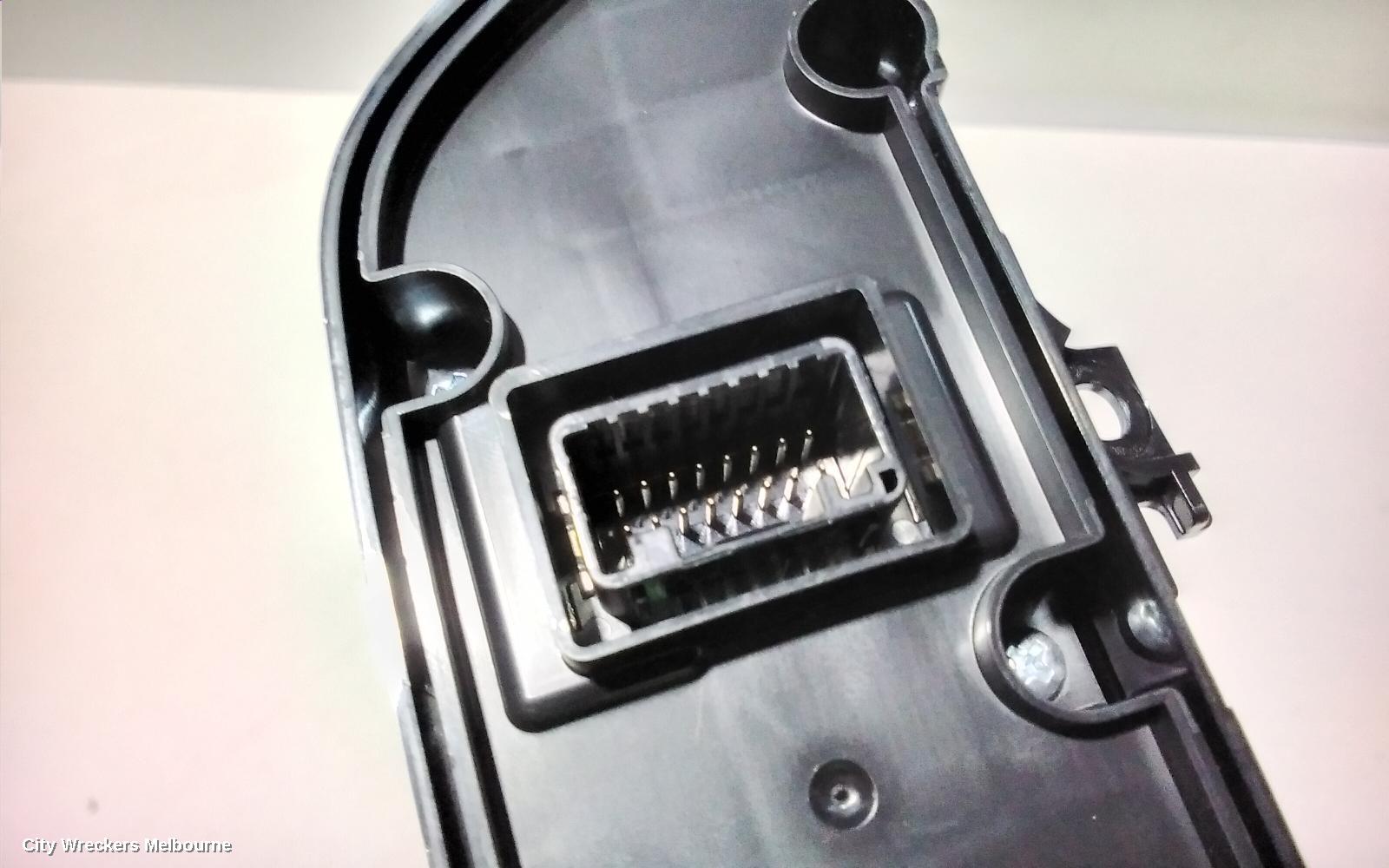 TOYOTA C-HR HEATER/AC CONTROLS, DUAL ZONE CLIMATE CONTROL TYPE, NGX10R/NGX50R/ZYX10R, 12/2016 ONWARDS