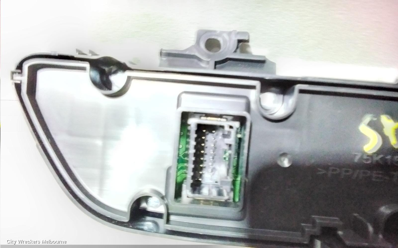 TOYOTA C-HR HEATER/AC CONTROLS, DUAL ZONE CLIMATE CONTROL TYPE, NGX10R/NGX50R/ZYX10R, 12/2016 ONWARDS