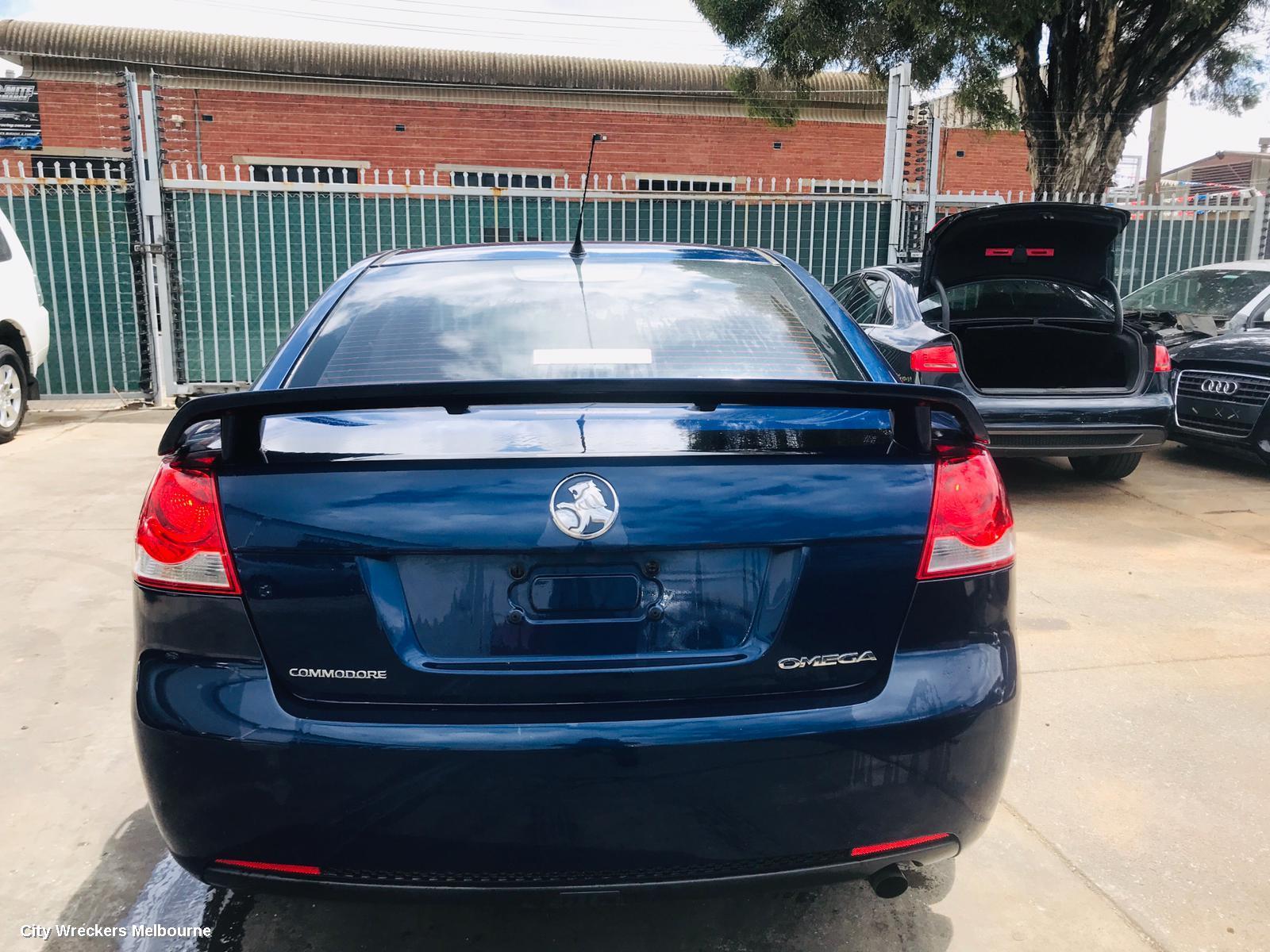 HOLDEN COMMODORE BOOTLID/TAILGATE, BOOTLID, VE, CALAIS, HIGH MOUNT SPOILERED, NON CHROME HANDLE TYPE, 08/2006 - 08/2010