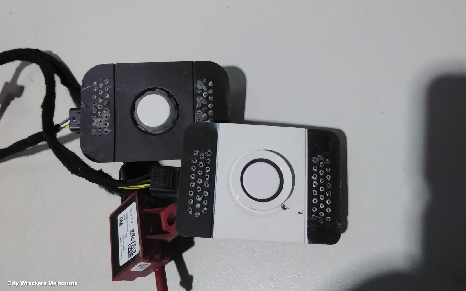 HOLDEN COMMODORE, ZB, 10/2017 - 12/2020, CRUSH SENSOR FRONT  COMPLATE WITH WIRING LOOM REFER TO PHOTOS: 83420
