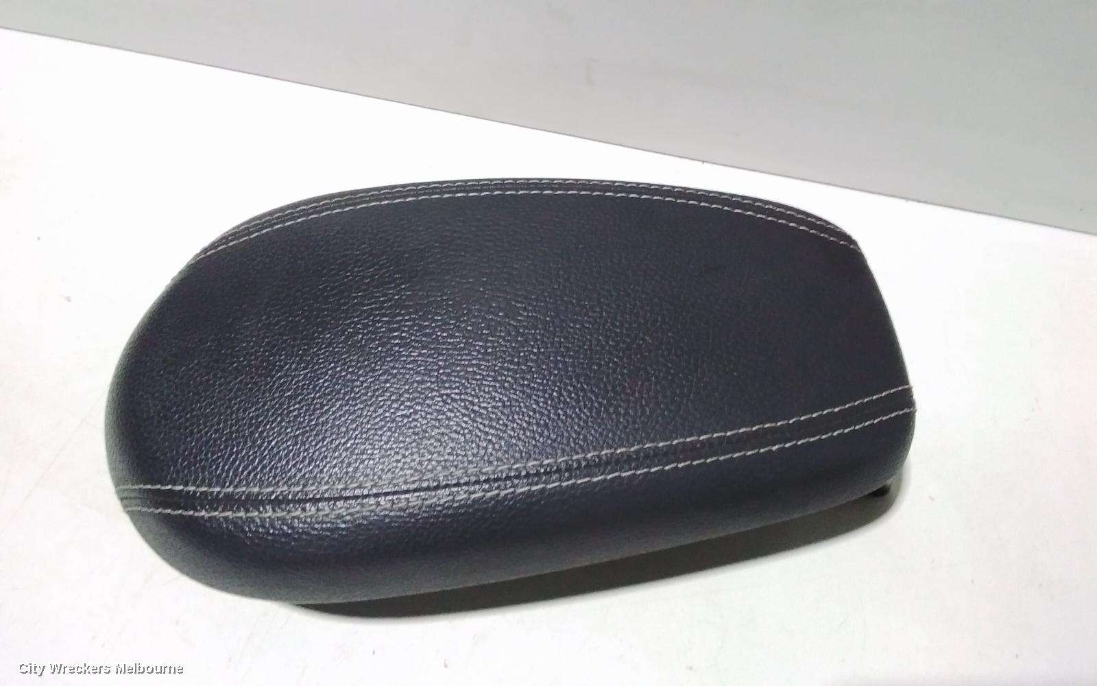 HYUNDAI VELOSTER CONSOLE, FS, 02/2012 - 02/2018