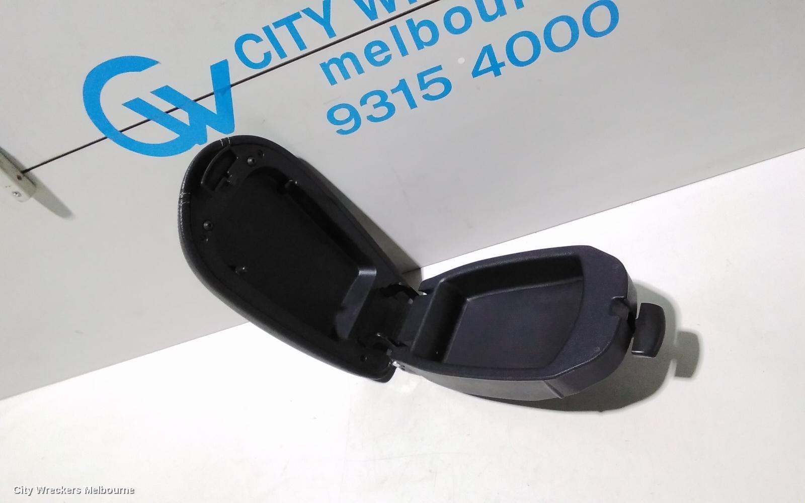 HYUNDAI VELOSTER CONSOLE, FS, 02/2012 - 02/2018