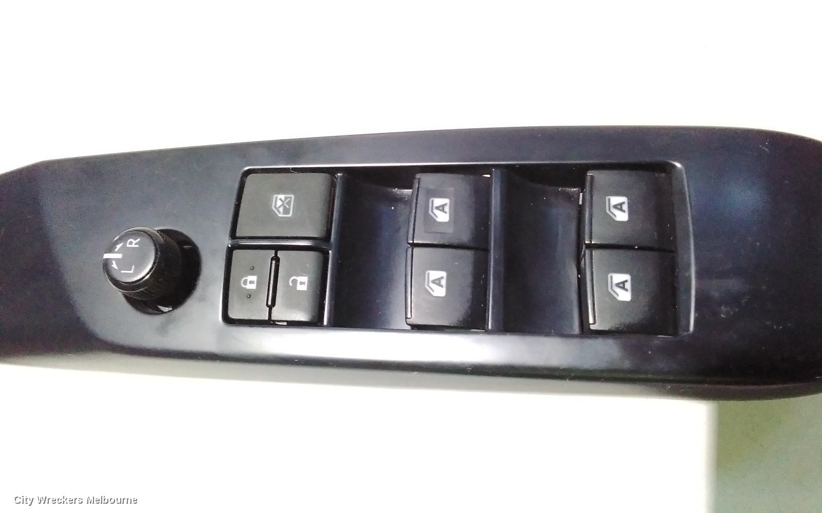 TOYOTA CAMRY PWR DR WIND SWITCH, RH FRONT (MASTER SWITCH), XV70, 09/2017 - 01/2021