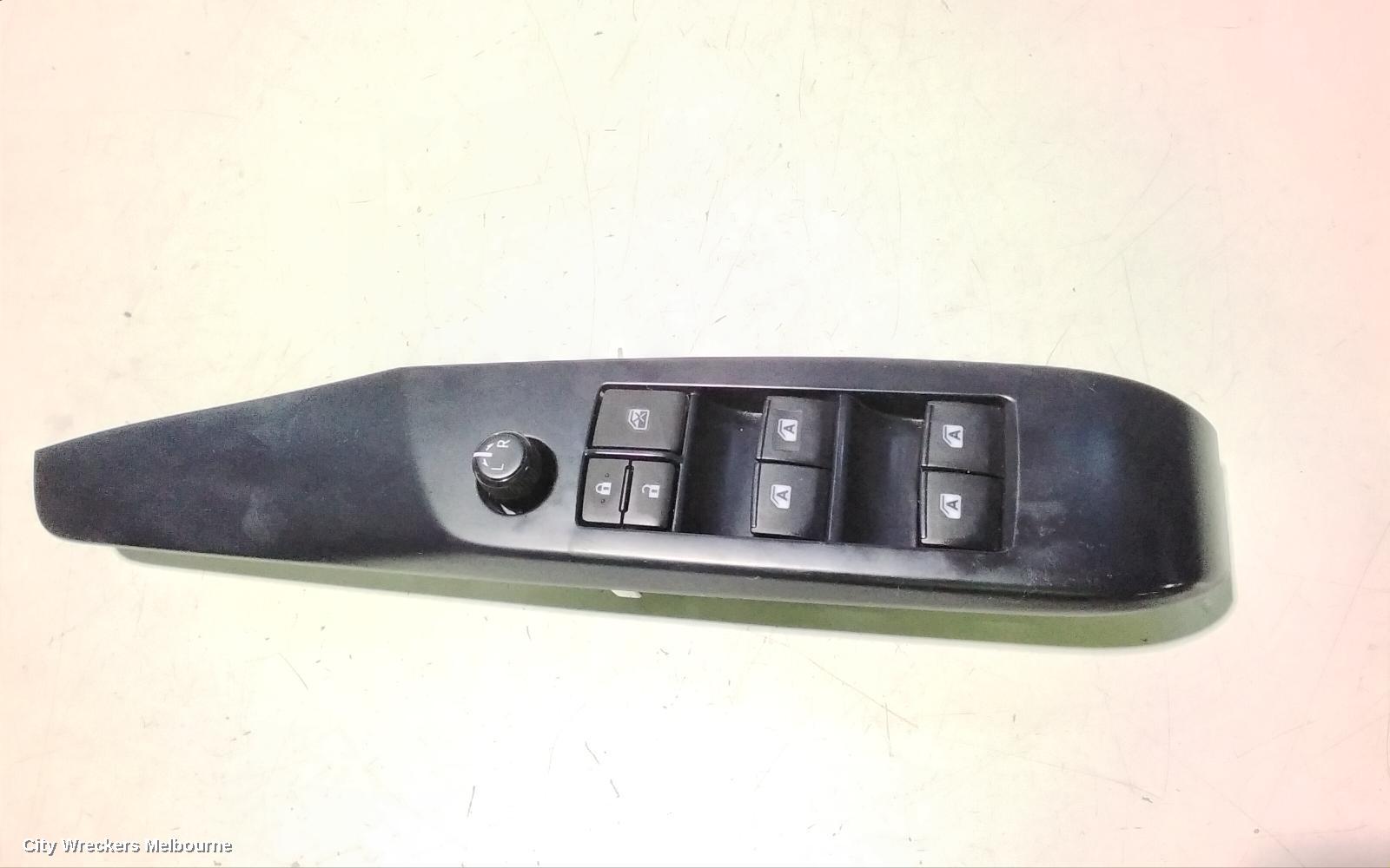 TOYOTA CAMRY PWR DR WIND SWITCH, RH FRONT (MASTER SWITCH), XV70, 09/2017 - 01/2021