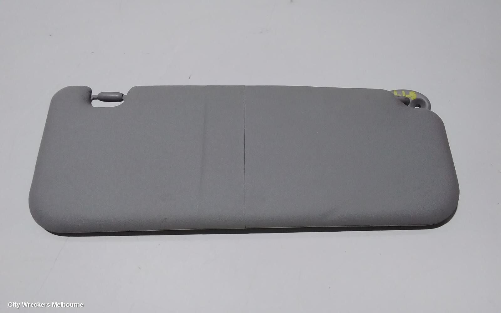 TOYOTA HILUX SUNVISOR, RH SIDE, 09/2015 ONWARDS
