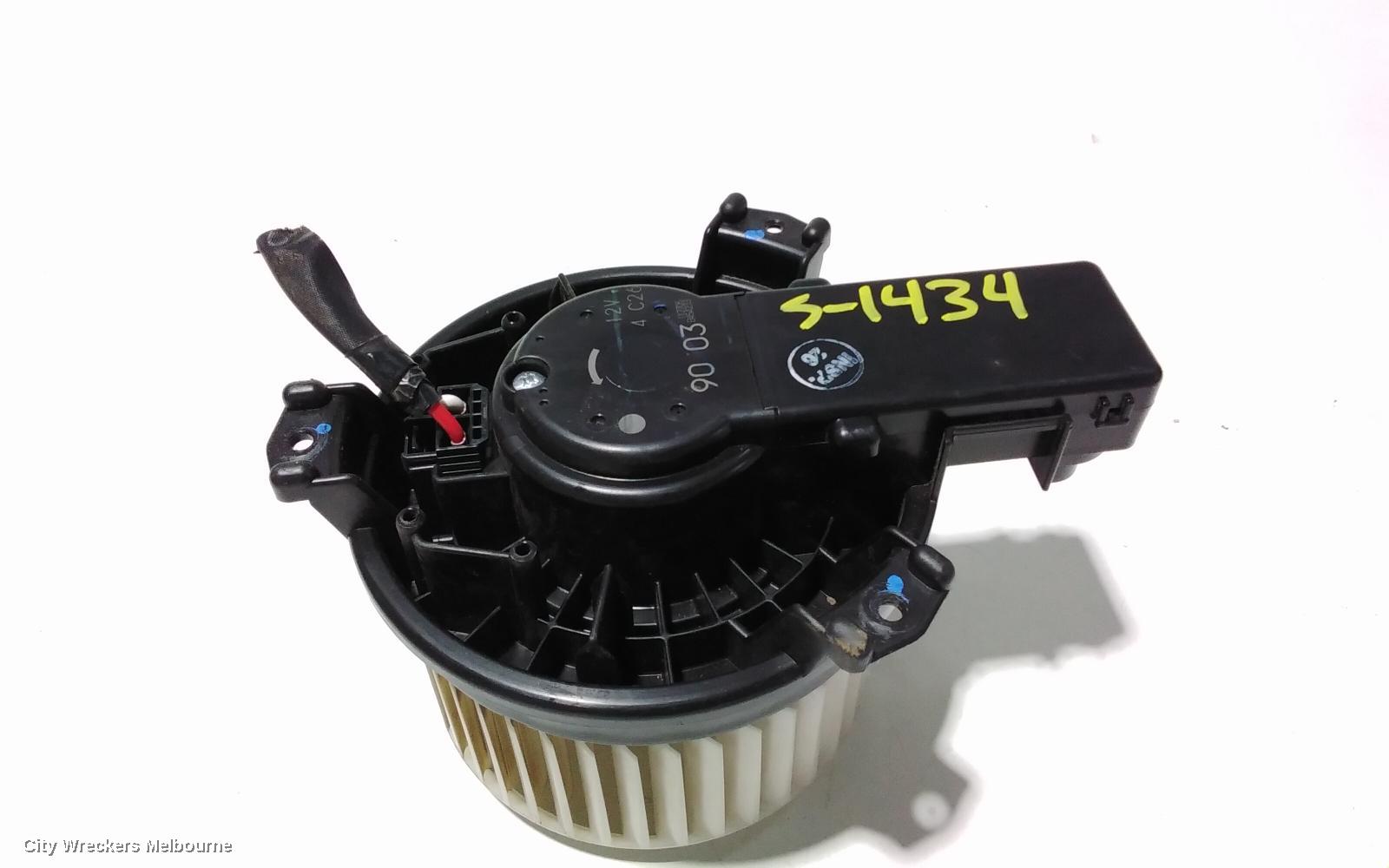 TOYOTA HILUX HEATER FAN MOTOR, 09/2015 ONWARDS