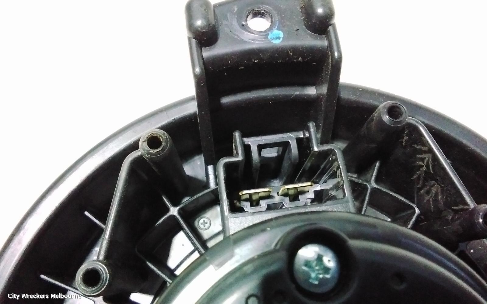 TOYOTA HILUX HEATER FAN MOTOR, 09/2015 ONWARDS