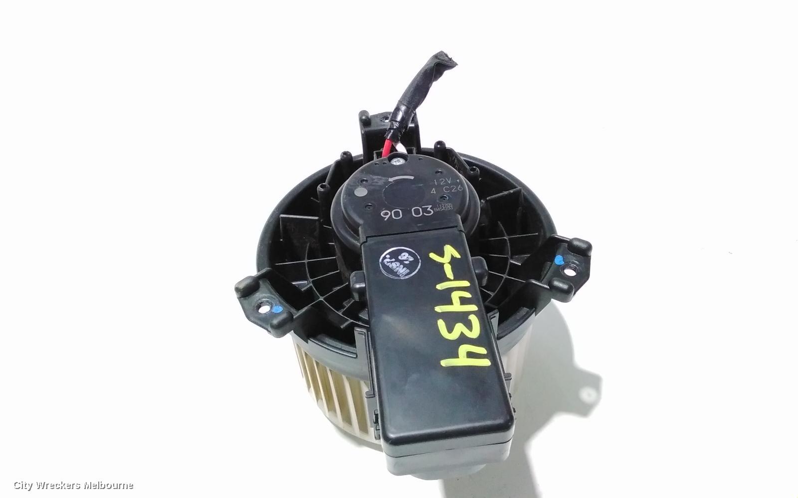 TOYOTA HILUX HEATER FAN MOTOR, 09/2015 ONWARDS