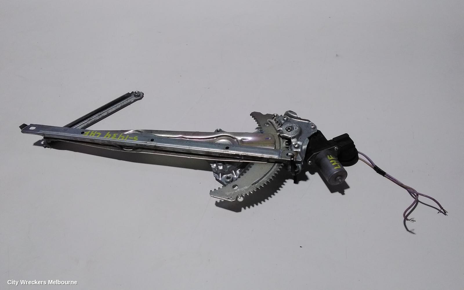 TOYOTA HILUX LEFT FRONT WINDOW REG/MOTOR, DOOR REG ASSY (REG AND MOTOR), NON SR5, 09/2015 ONWARDS