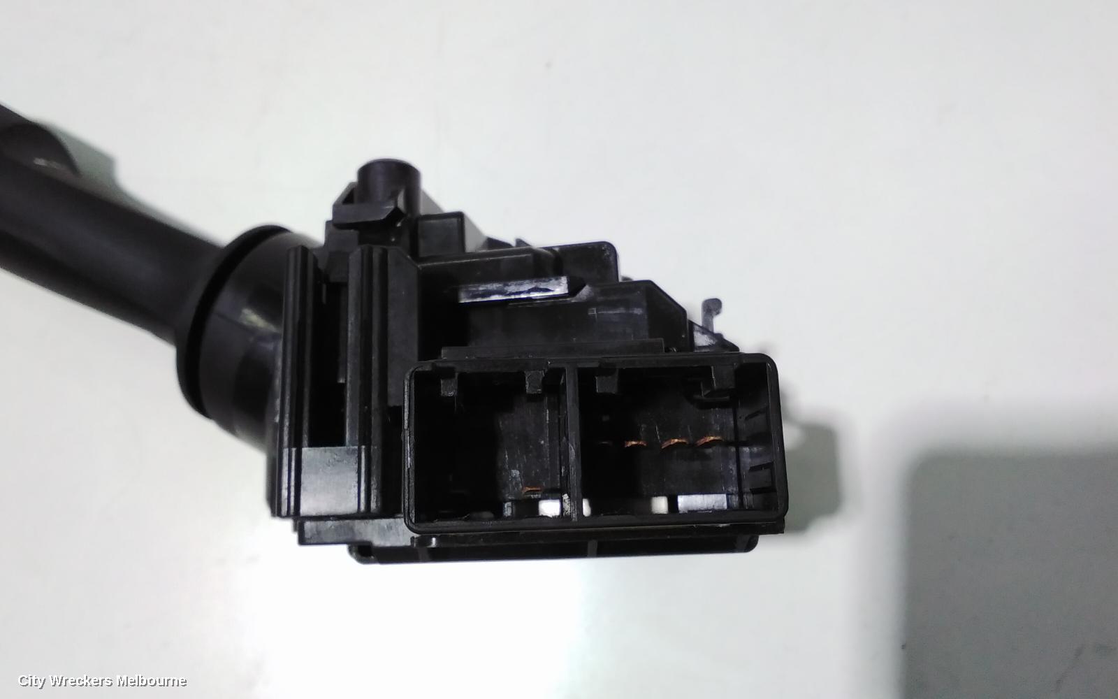 TOYOTA HILUX COMBINATION SWITCH, FLASHER SWITCH, NON FOGLAMP TYPE, 09/2015 ONWARDS
