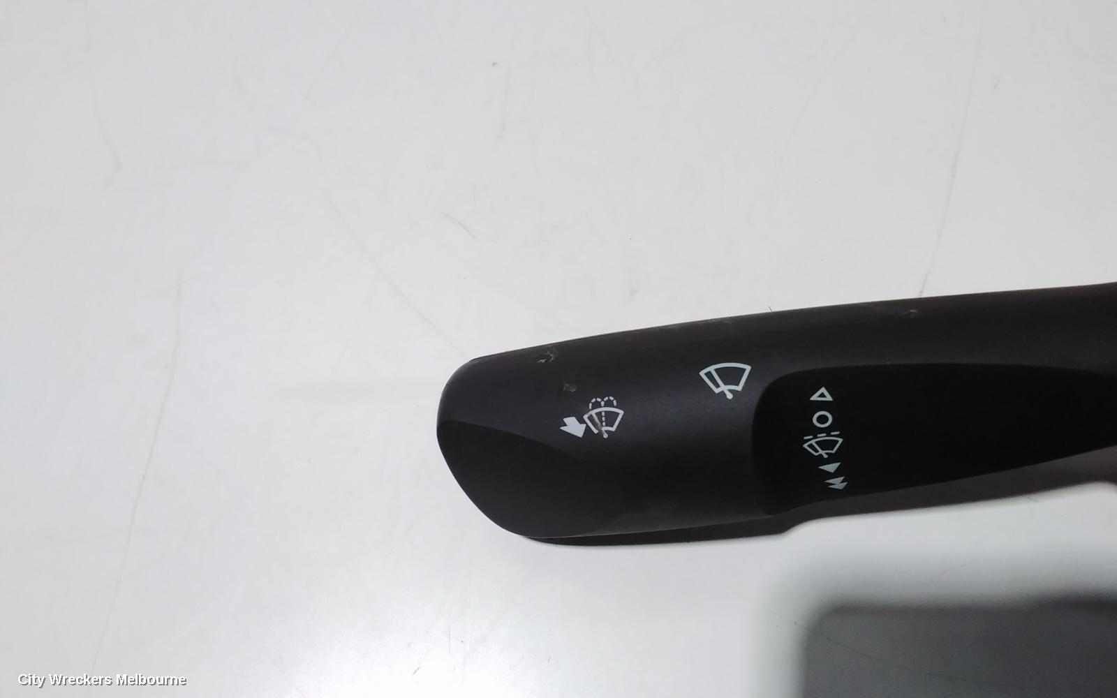 TOYOTA HILUX COMBINATION SWITCH, FLASHER SWITCH, NON FOGLAMP TYPE, 09/2015 ONWARDS