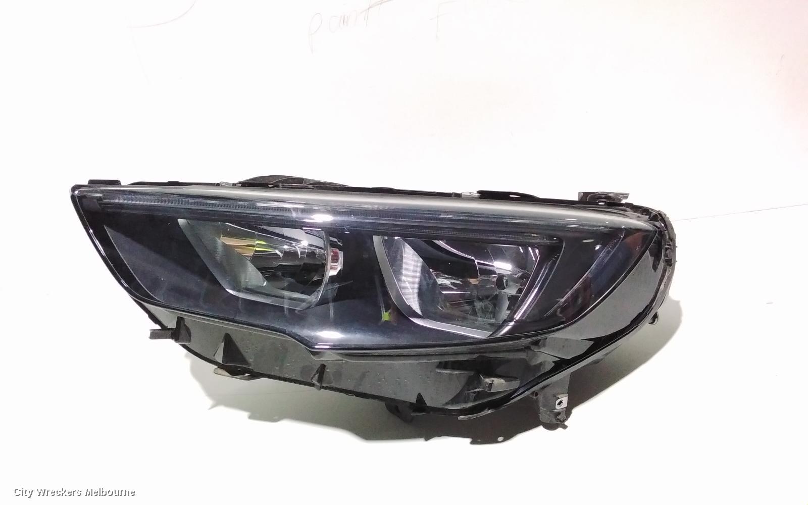 HOLDEN COMMODORE LEFT HEADLAMP, ZB, HALOGEN TYPE, 10/2017 - 12/2020