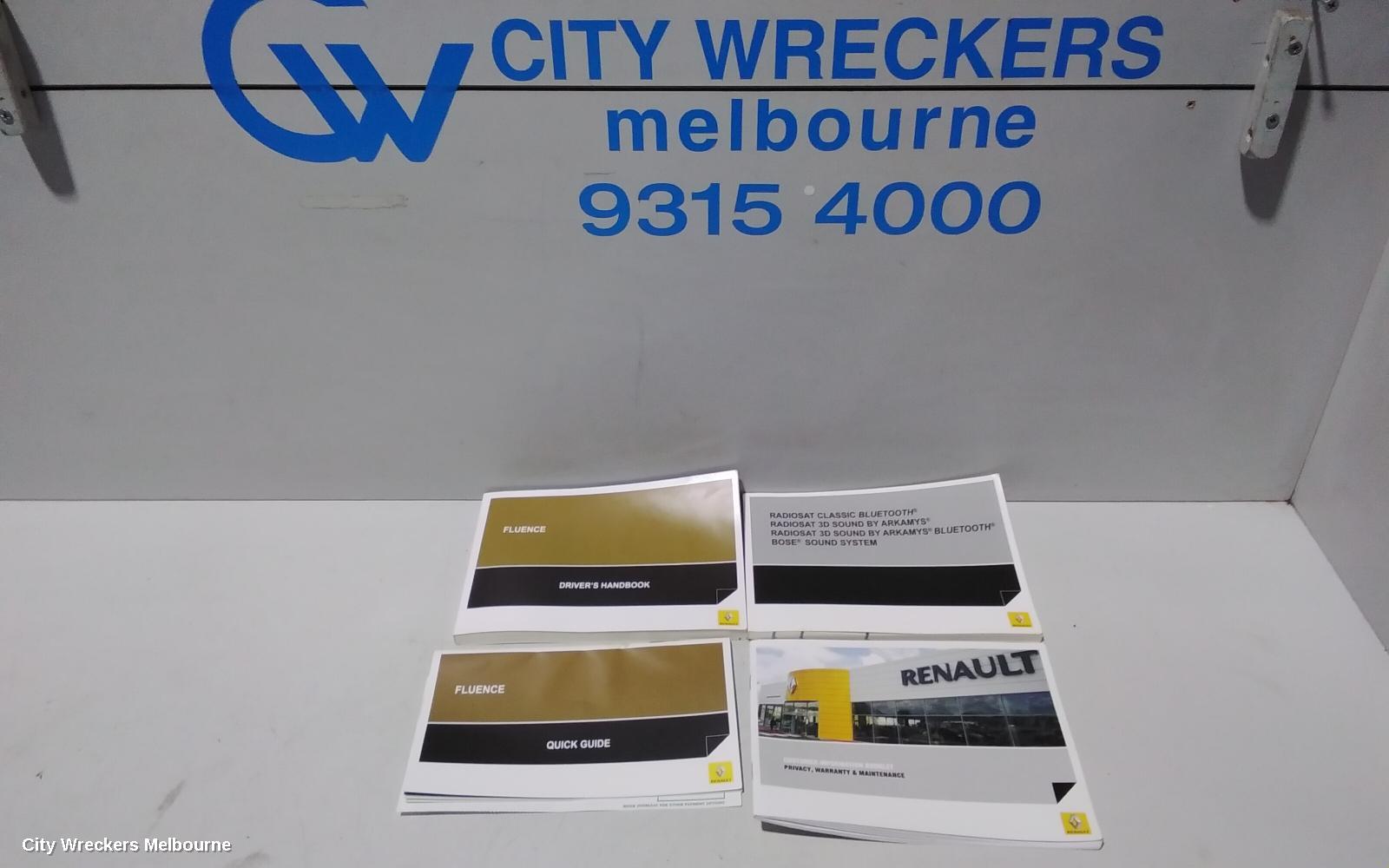 RENAULT FLUENCE OWNERS HANDBOOK, X38 09/2010 - 01/2016
