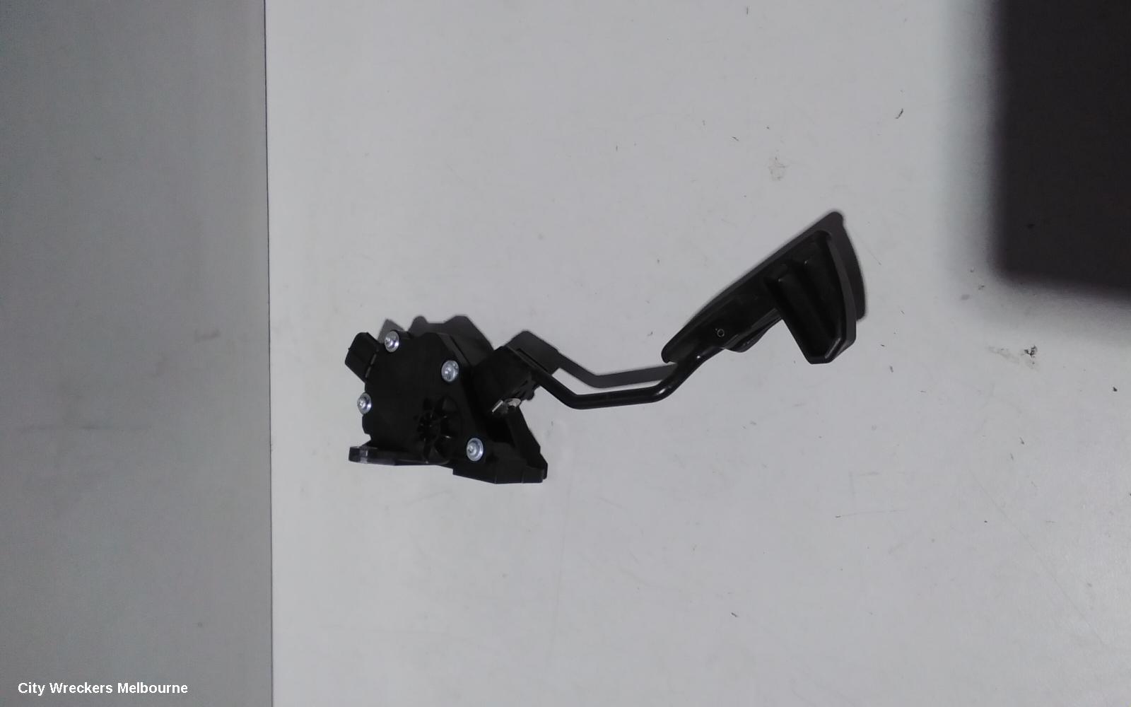 TOYOTA COROLLA PEDAL ASSEMBLY, ACCELERATOR PEDAL, ZRE182R, 10/2012 - 06/2018