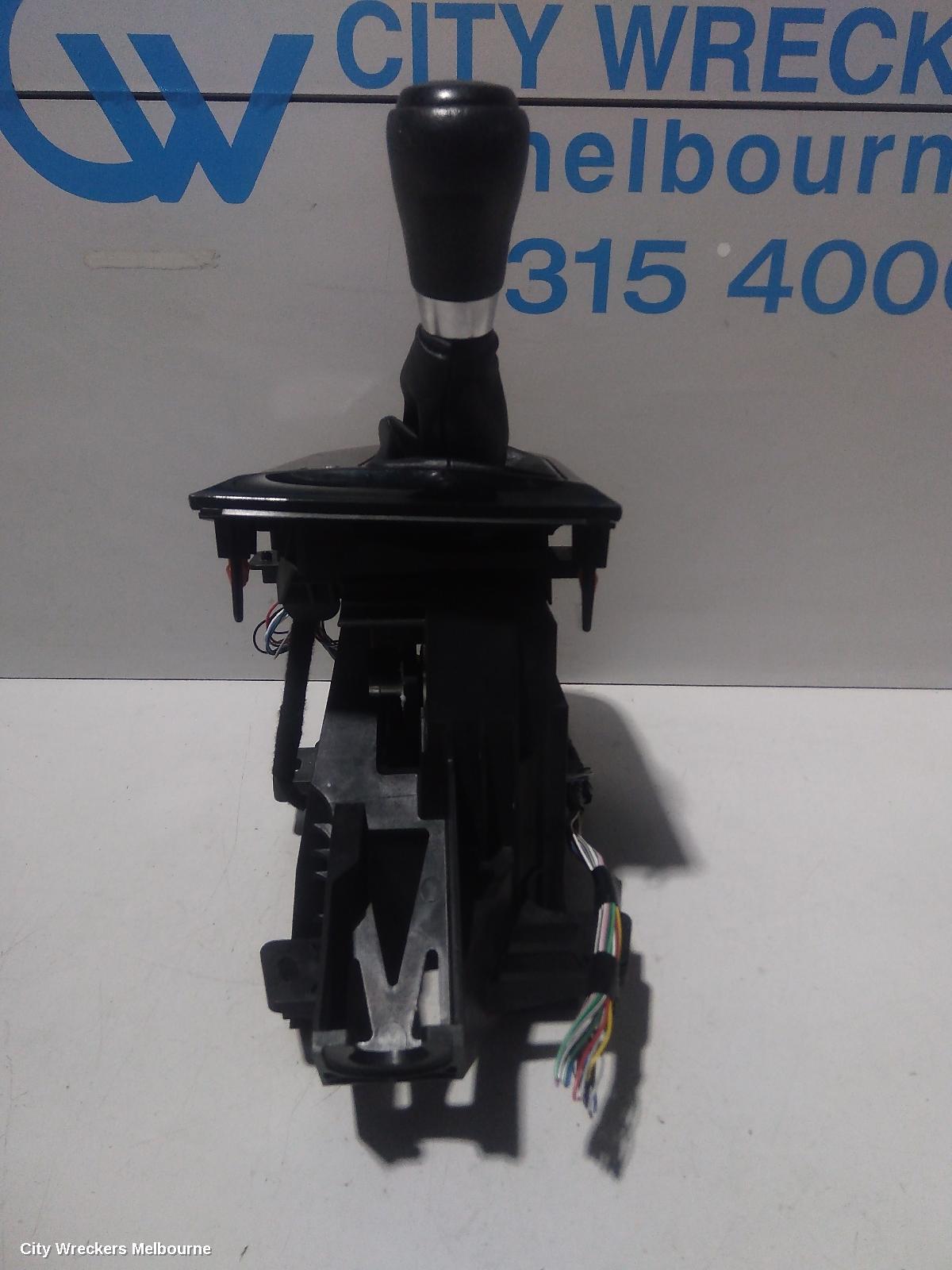 TOYOTA COROLLA GEAR STICK/SHIFTER, AUTO T/M, ZRE182R, 10/2012 - 06/2018