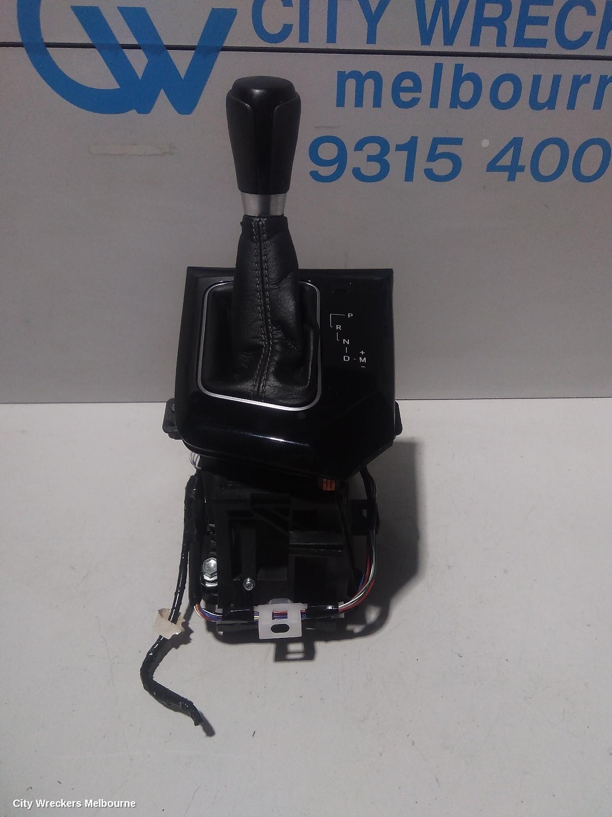 TOYOTA COROLLA GEAR STICK/SHIFTER, AUTO T/M, ZRE182R, 10/2012 - 06/2018