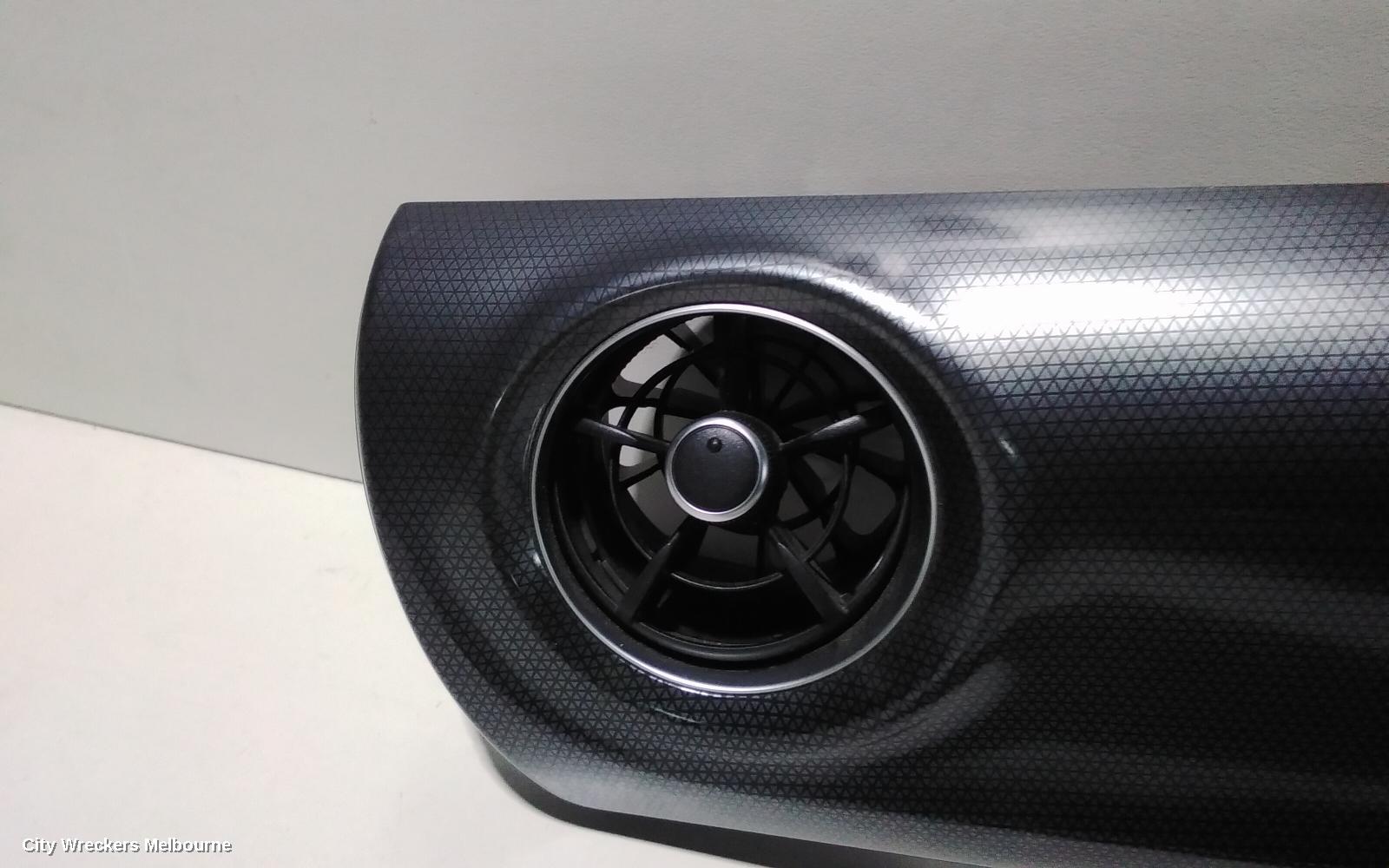 TOYOTA COROLLA, ZRE182R 10/2012 - 06/2018, DASH FACIA AROUND HEADUNIT TILL AIRVENT LEFT: 83578